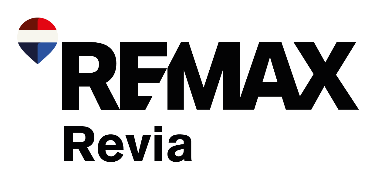REMAX Revia