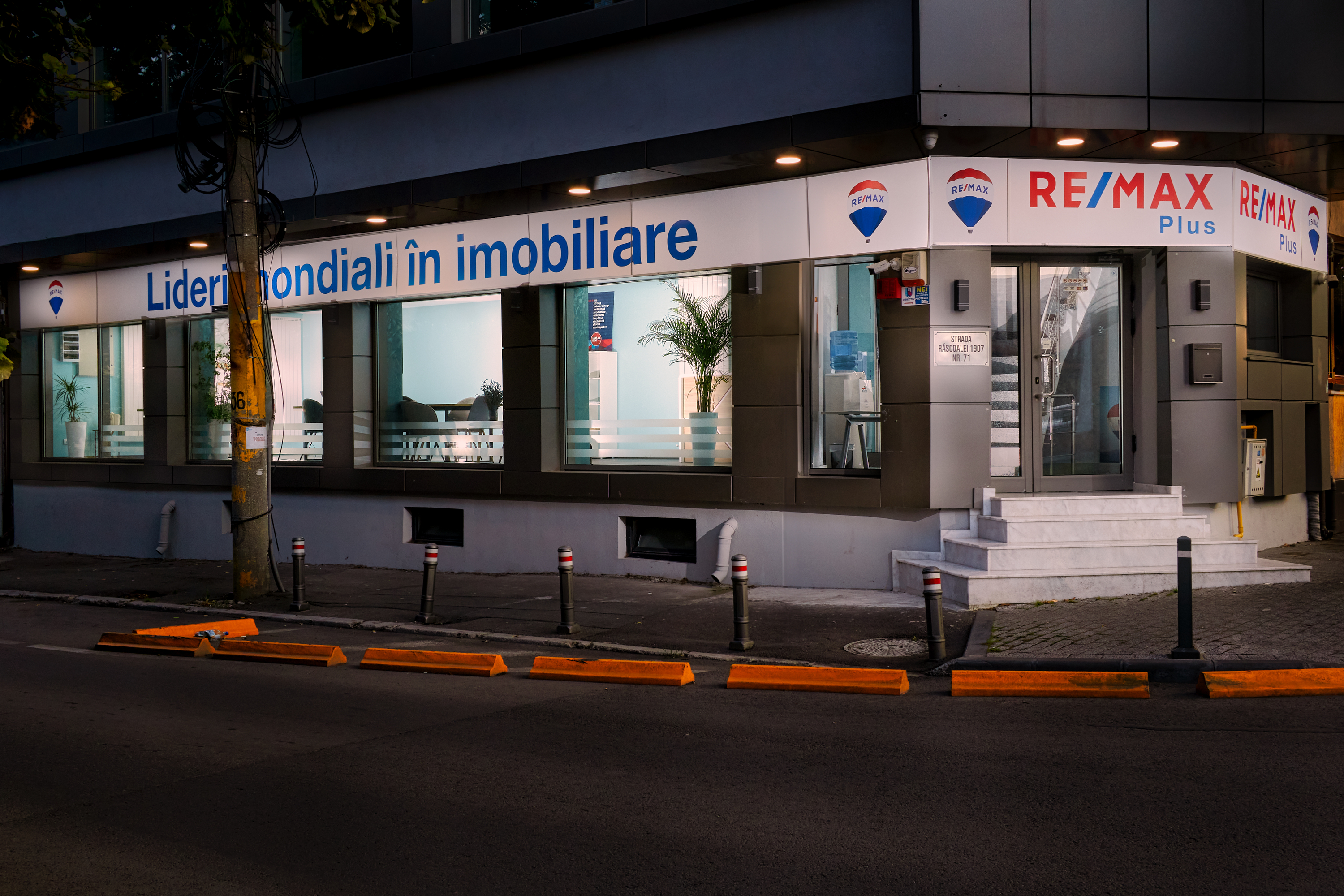 REMAX Plus