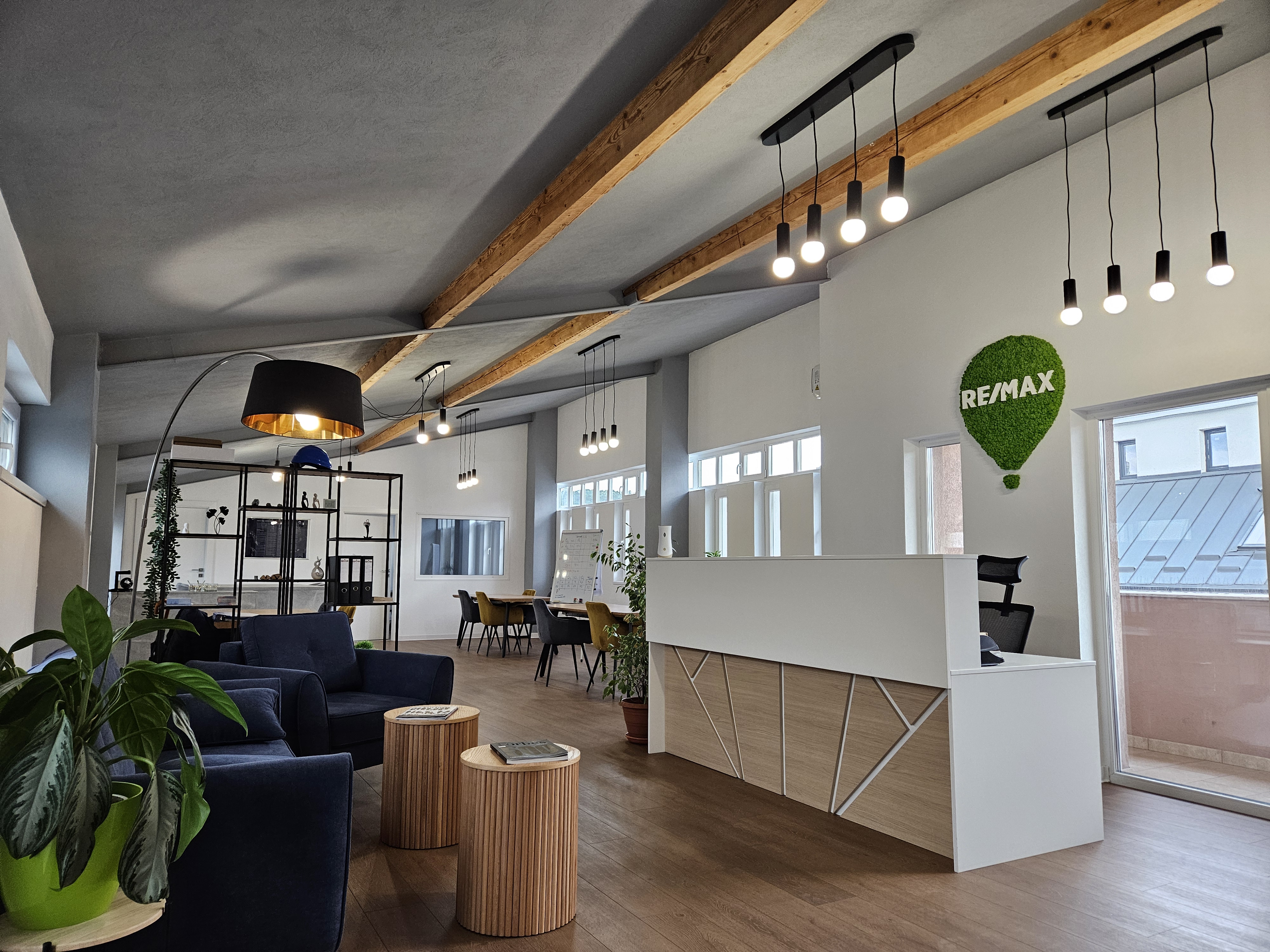 REMAX Premium