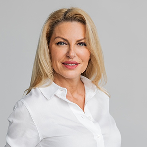 Nicoleta Schik