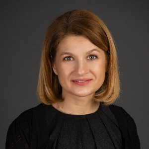 Gabriela Ploscar